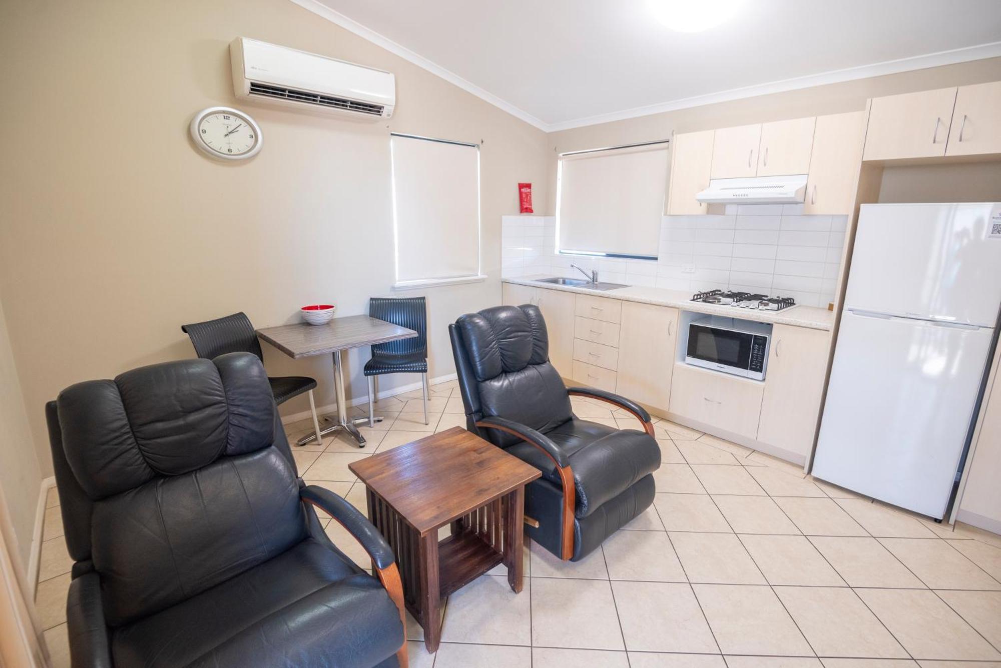 Jurien Bay Tourist Park Hotel ภายนอก รูปภาพ
