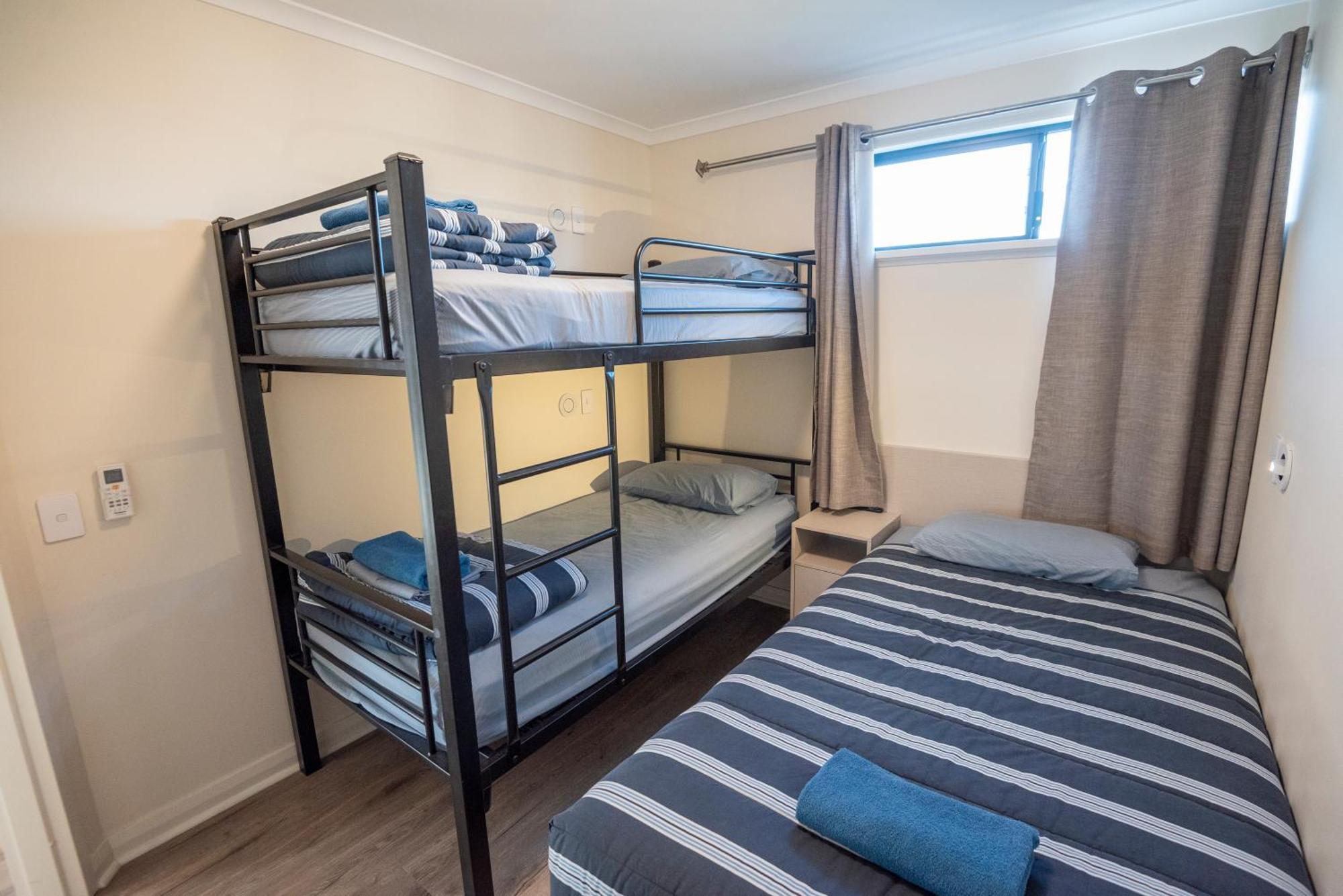 Jurien Bay Tourist Park Hotel ภายนอก รูปภาพ