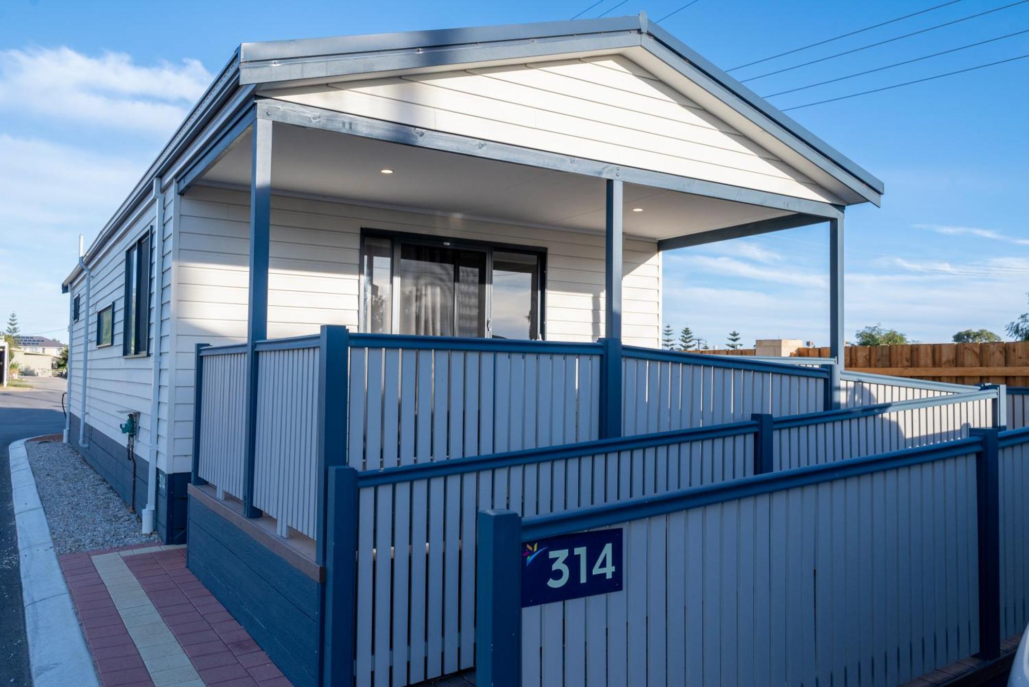 Jurien Bay Tourist Park Hotel ภายนอก รูปภาพ