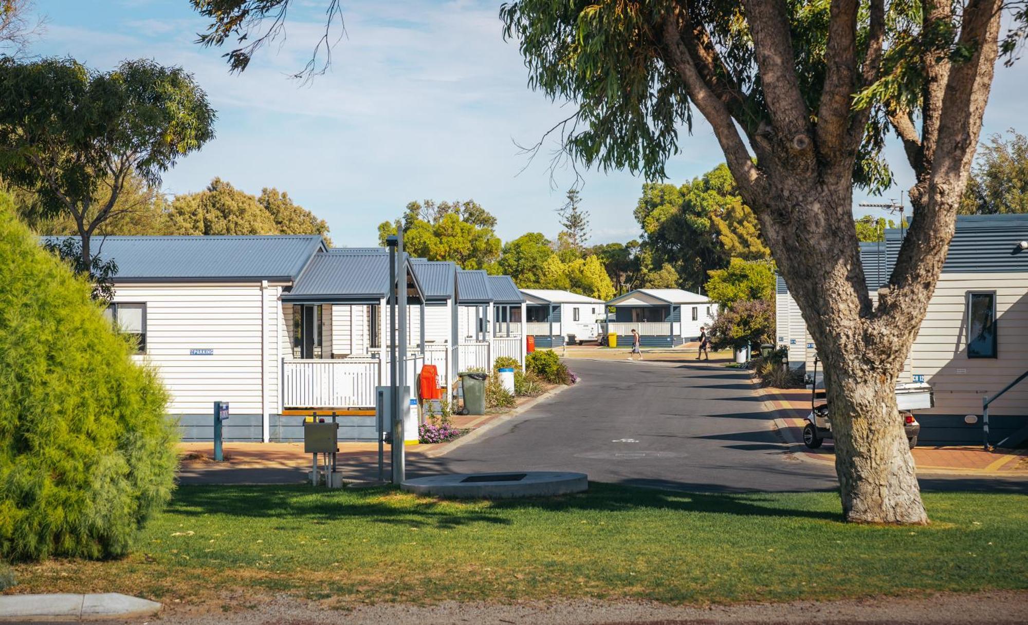 Jurien Bay Tourist Park Hotel ภายนอก รูปภาพ